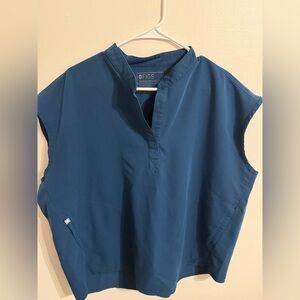 🪸Figs Women's Deep Reef Rafaela Scrub Top